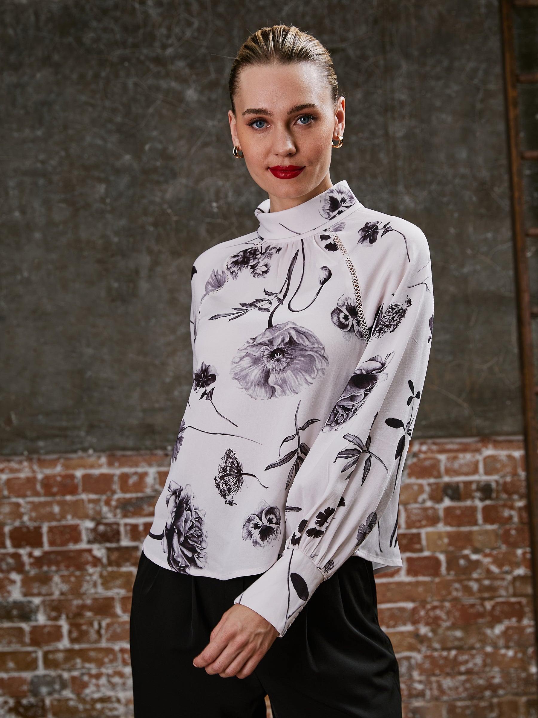 Flora Mono High Neck