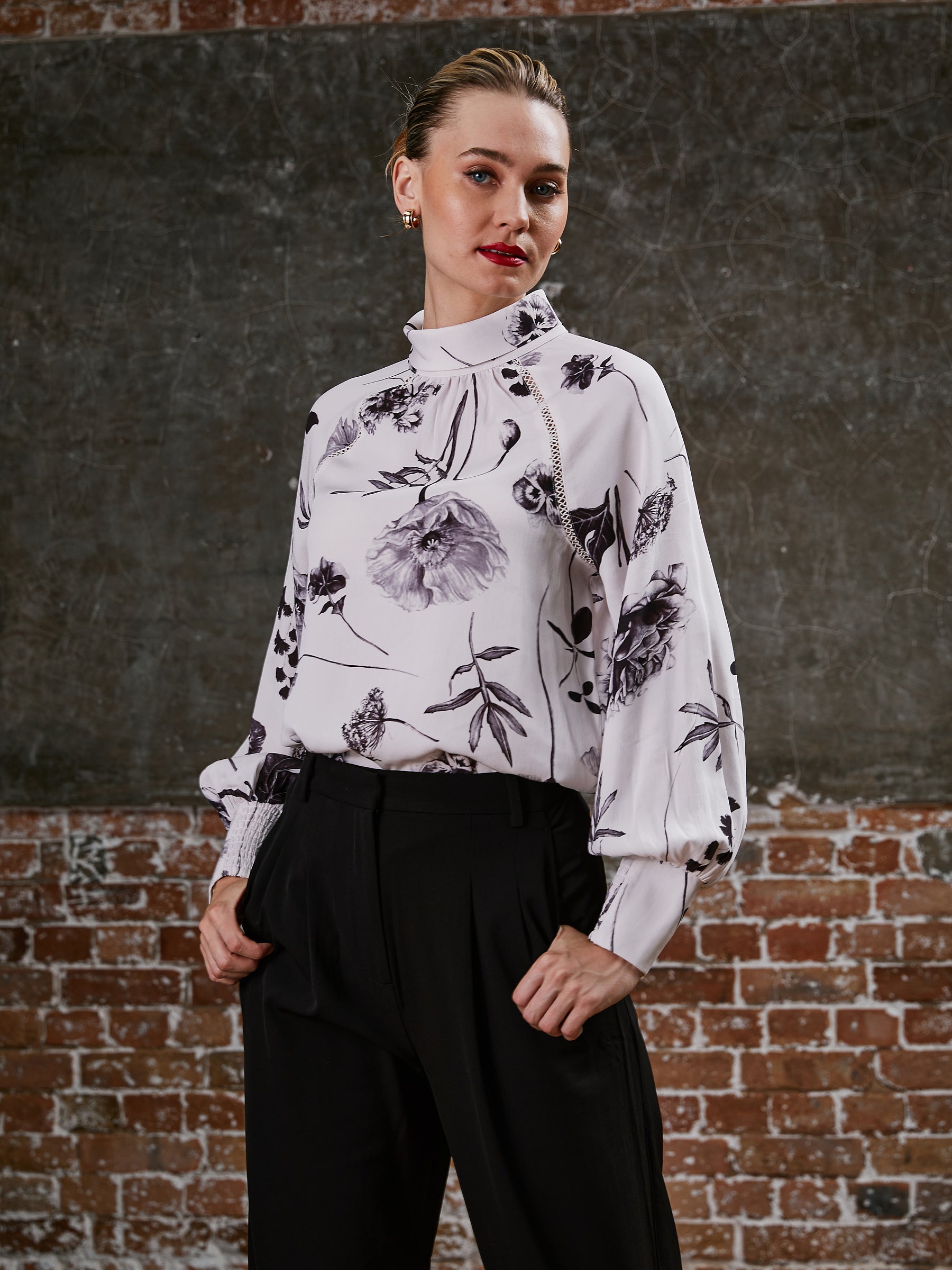 Flora Mono High Neck