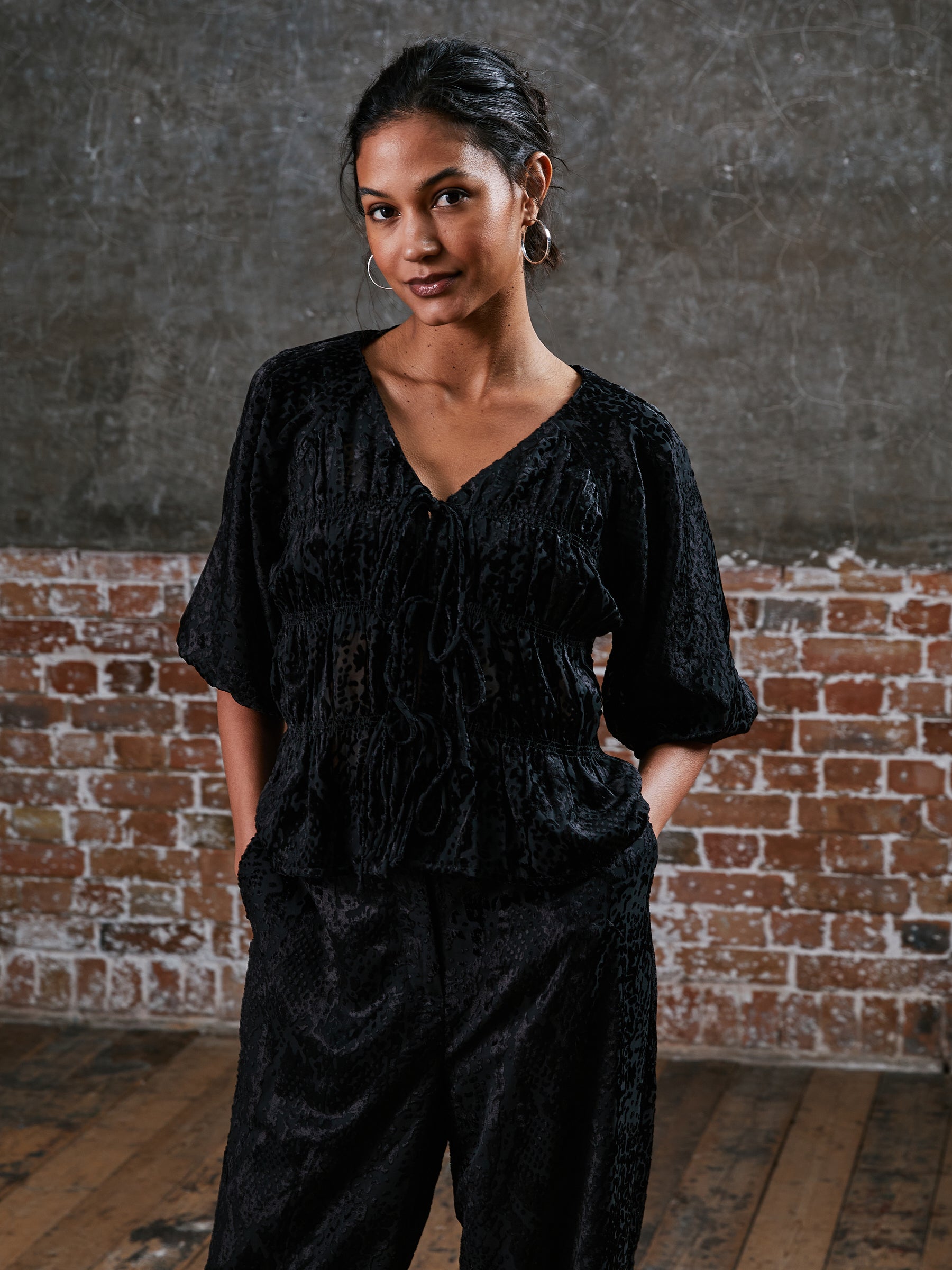 Juniper Black Snake Velvet Trouser