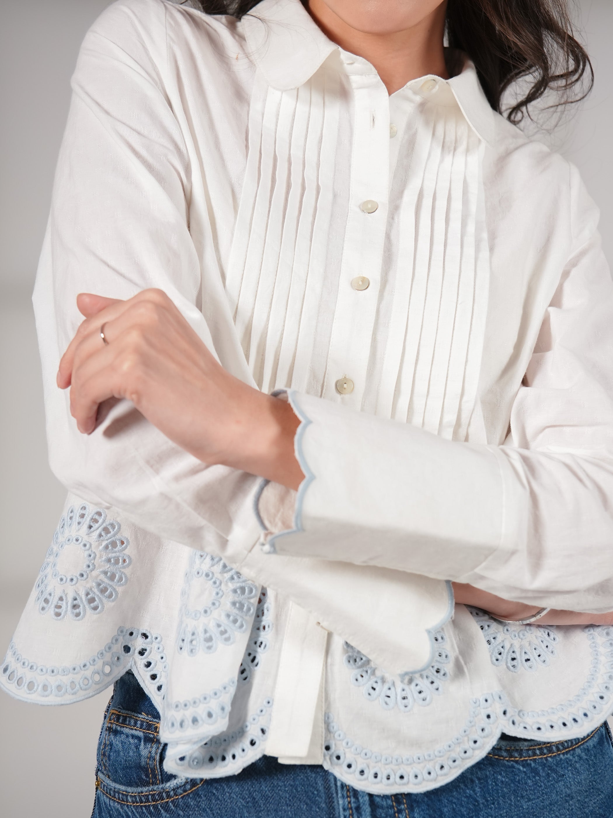 Leonie Embroidery Hem White Shirt