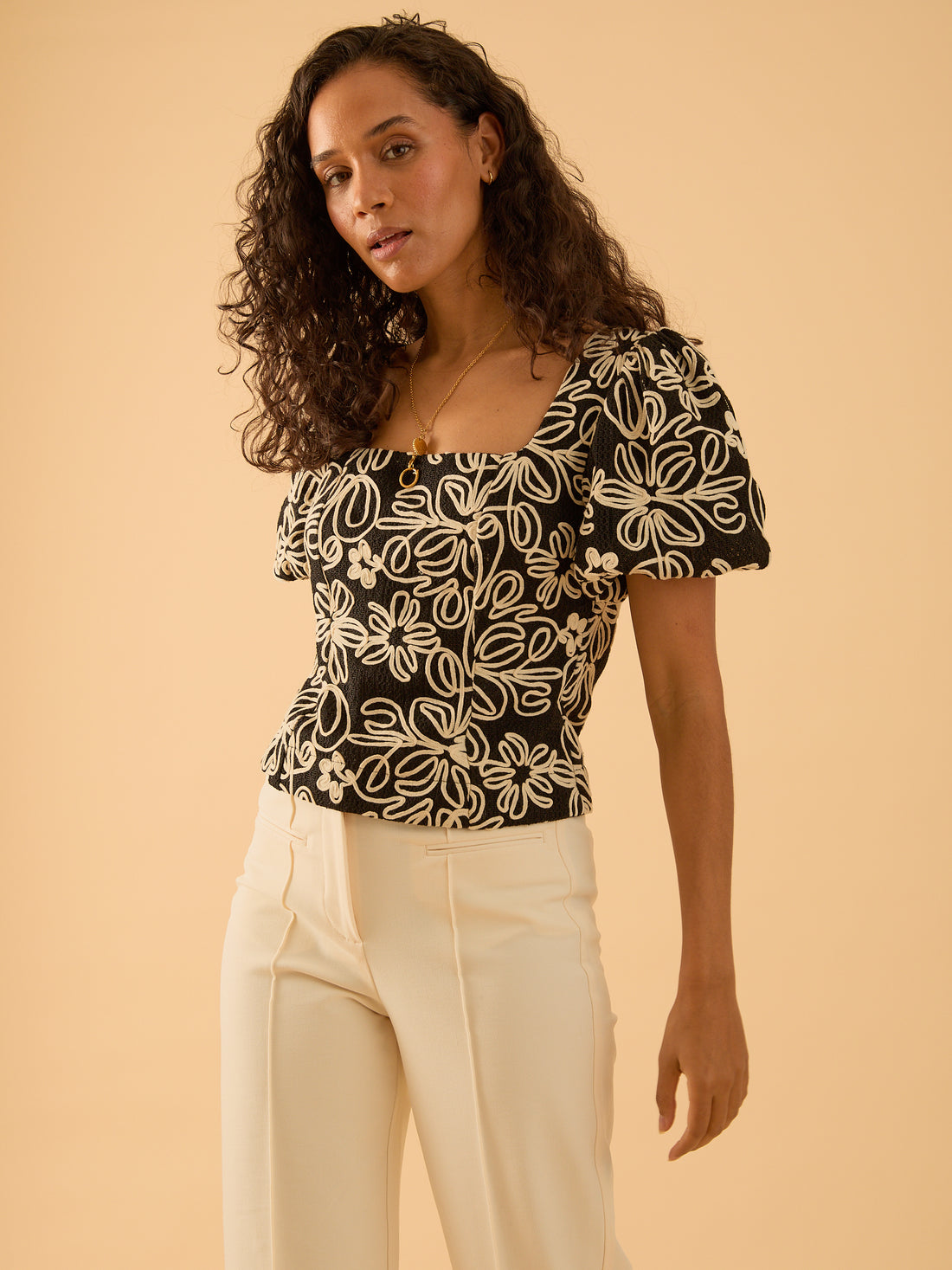 Rhea Lace Black And White Fitted Top