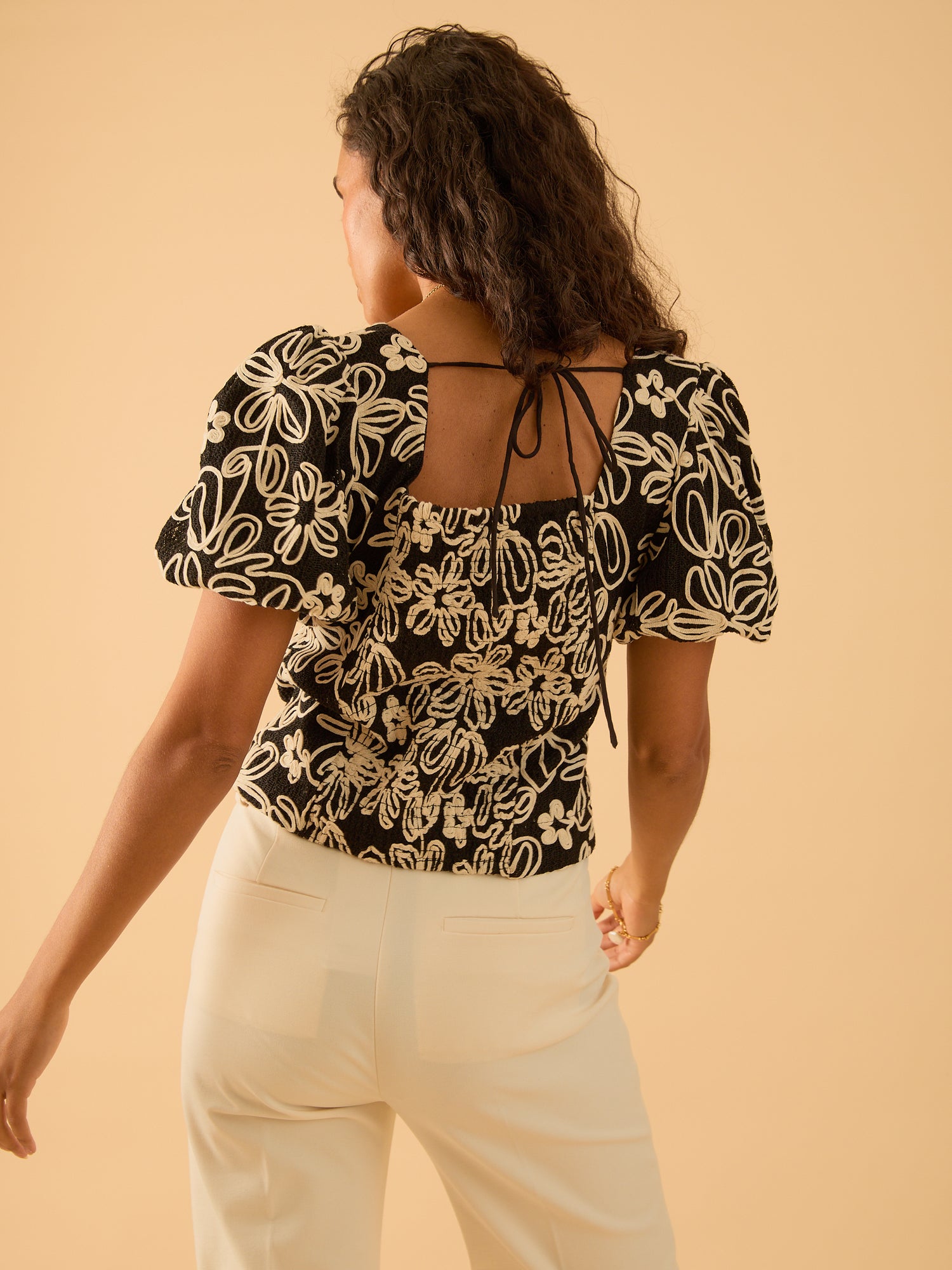 Rhea Lace Black And White Fitted Top