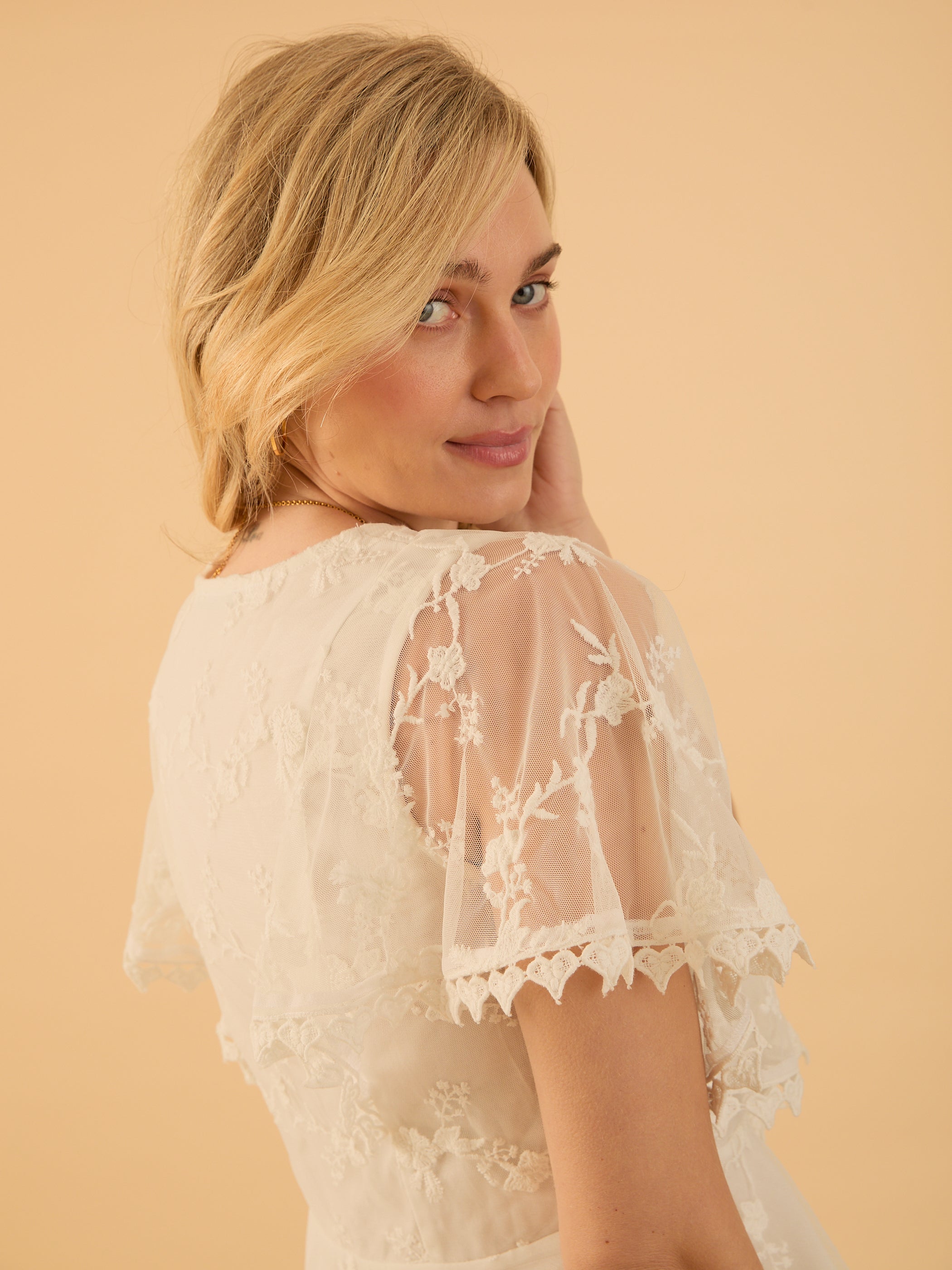 Ellen Ivory Lace Embroidery Blouse