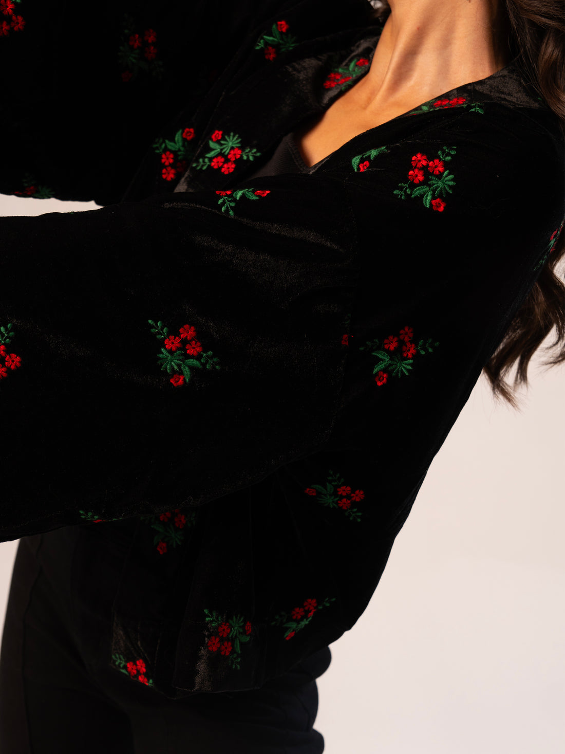 Jolie Black Red Embroidered Velvet Kimono