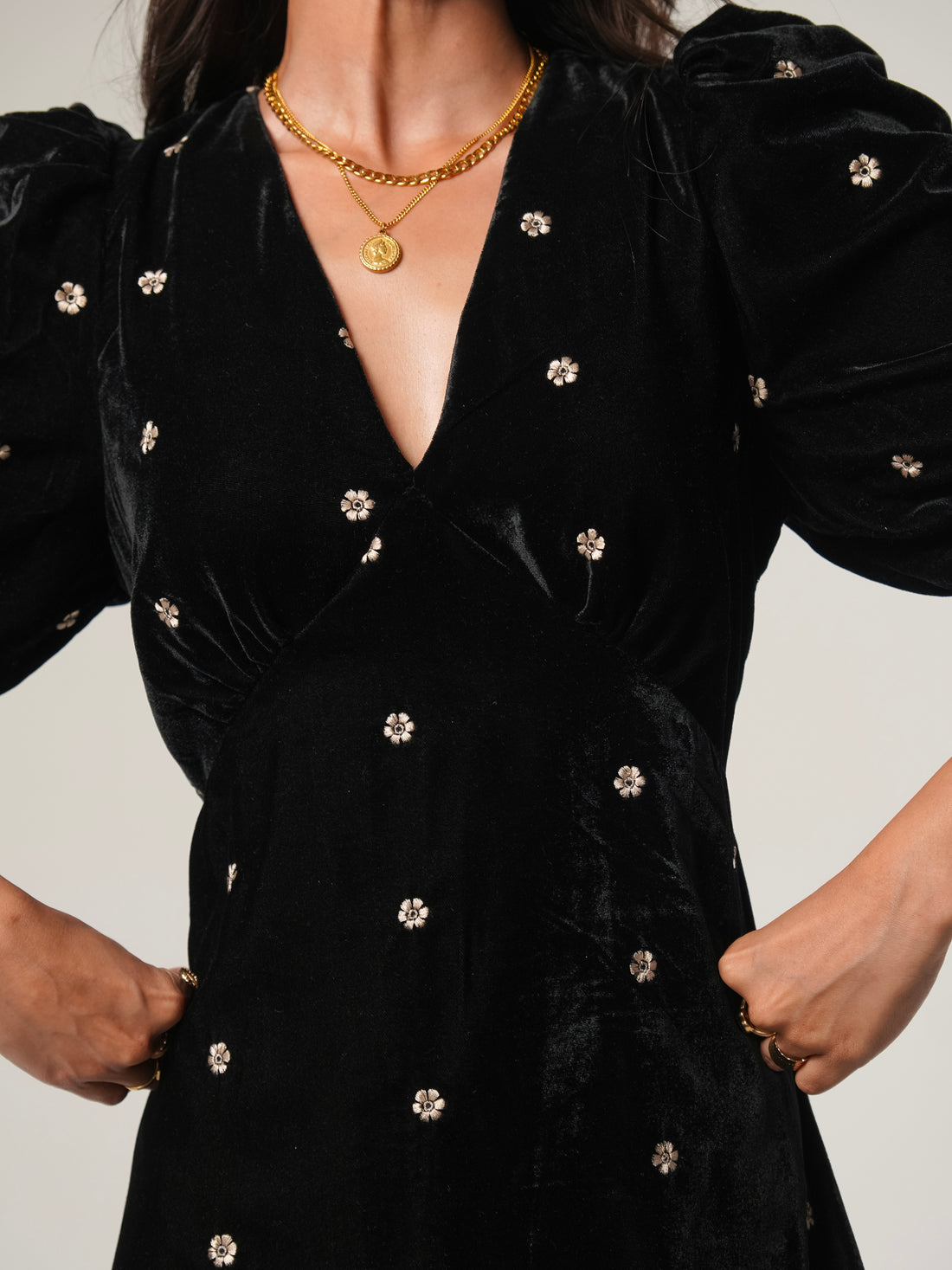 Mila Black Velvet Midi Dress