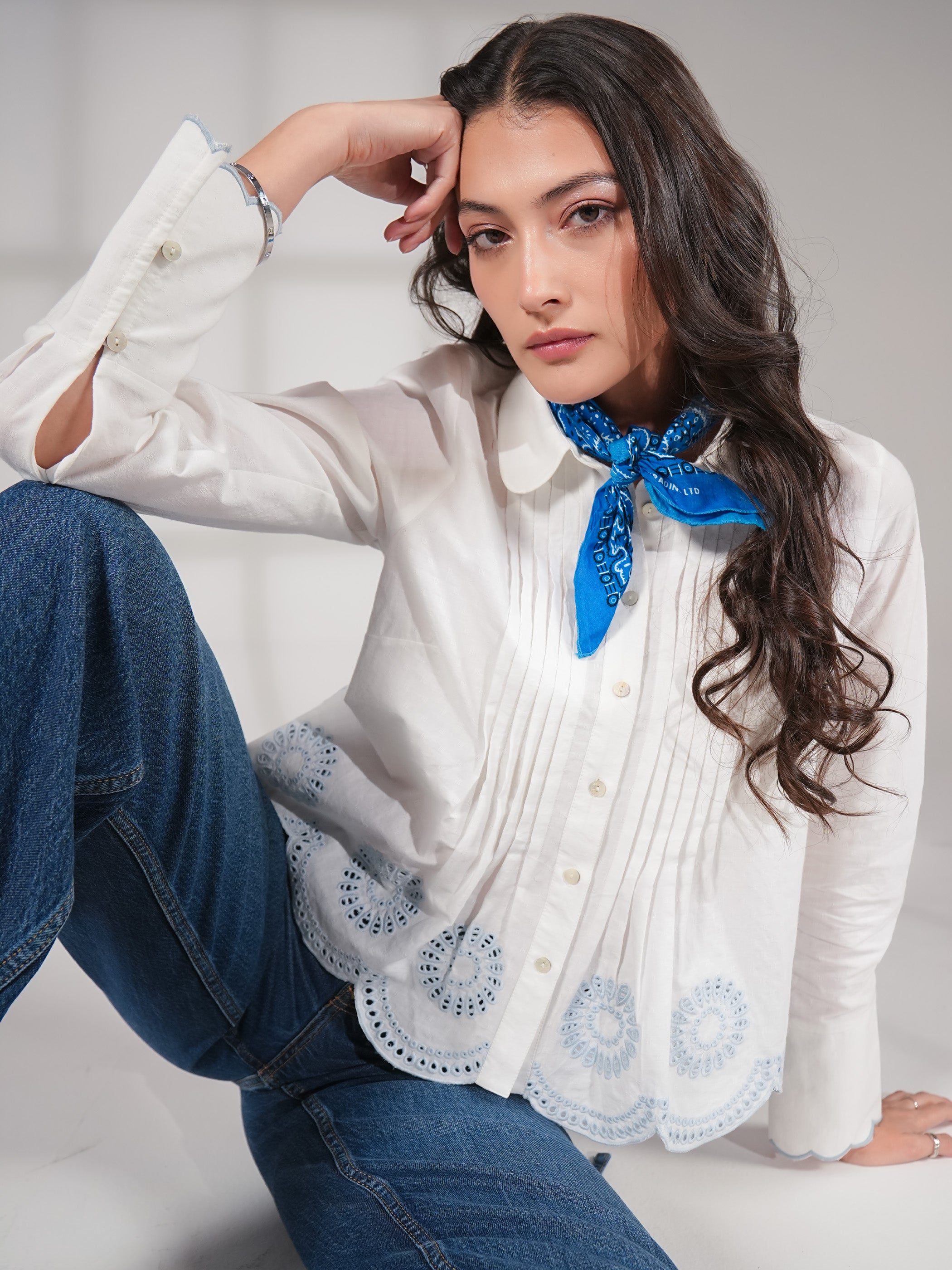 Leonie Embroidery Hem White Shirt