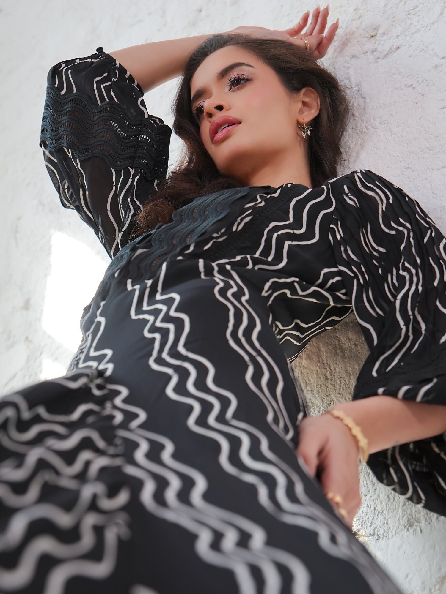 Corinne Black and White Waves Print Lace Trim Maxi Dress