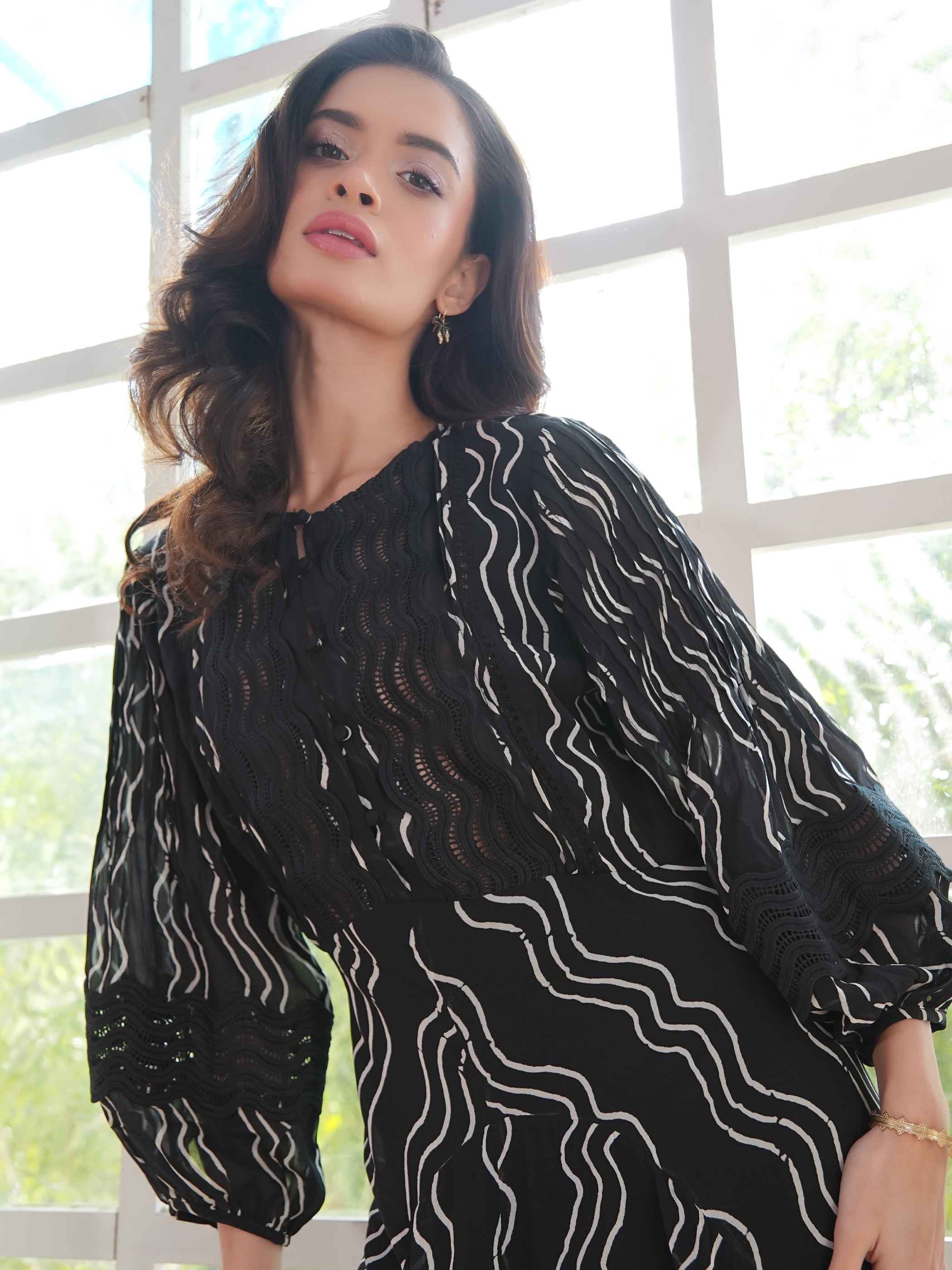 Corinne Black and White Waves Print Lace Trim Maxi Dress